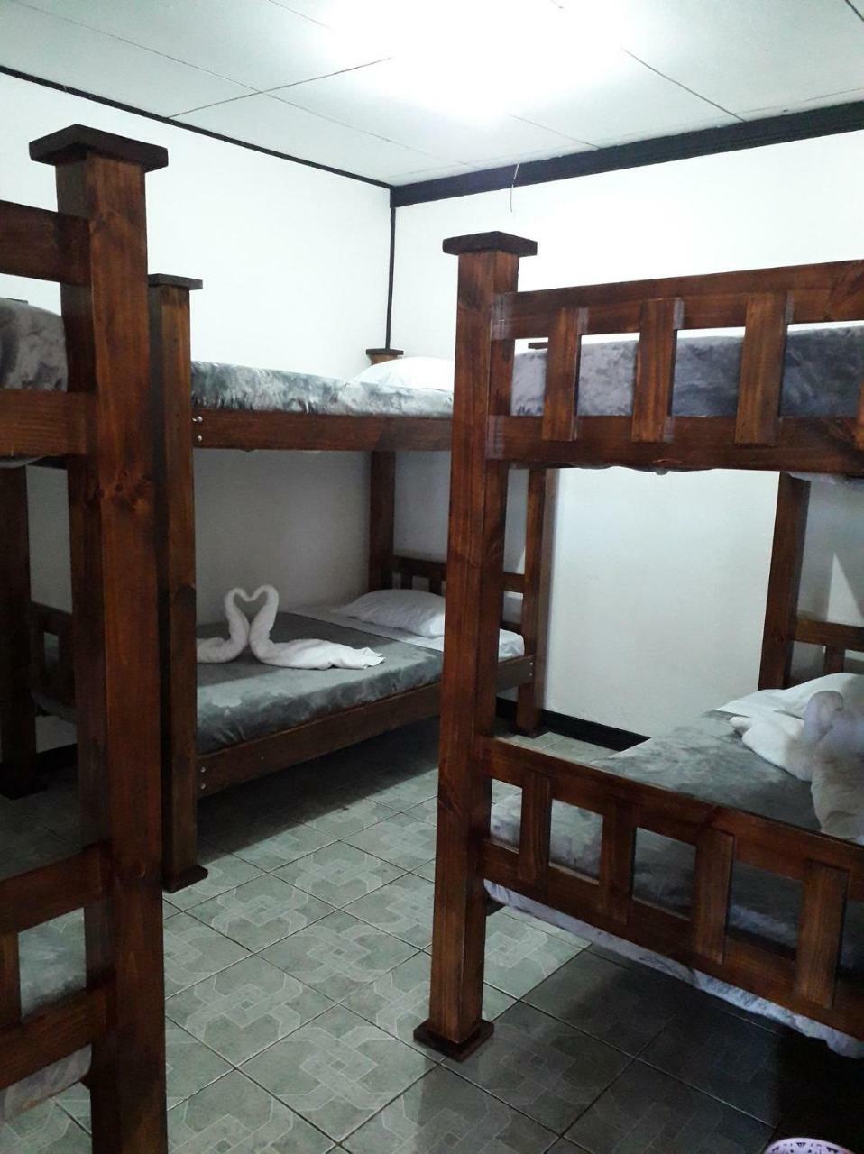 Hostel California Monteverde Esterno foto